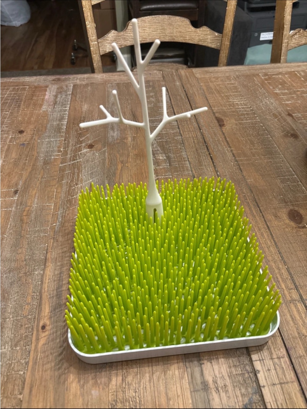 Kids Green Grass Drying Rack with White Tree Accessory
